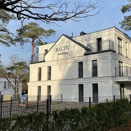 Green Apartment Baltic Residence Поберово Экстерьер фото