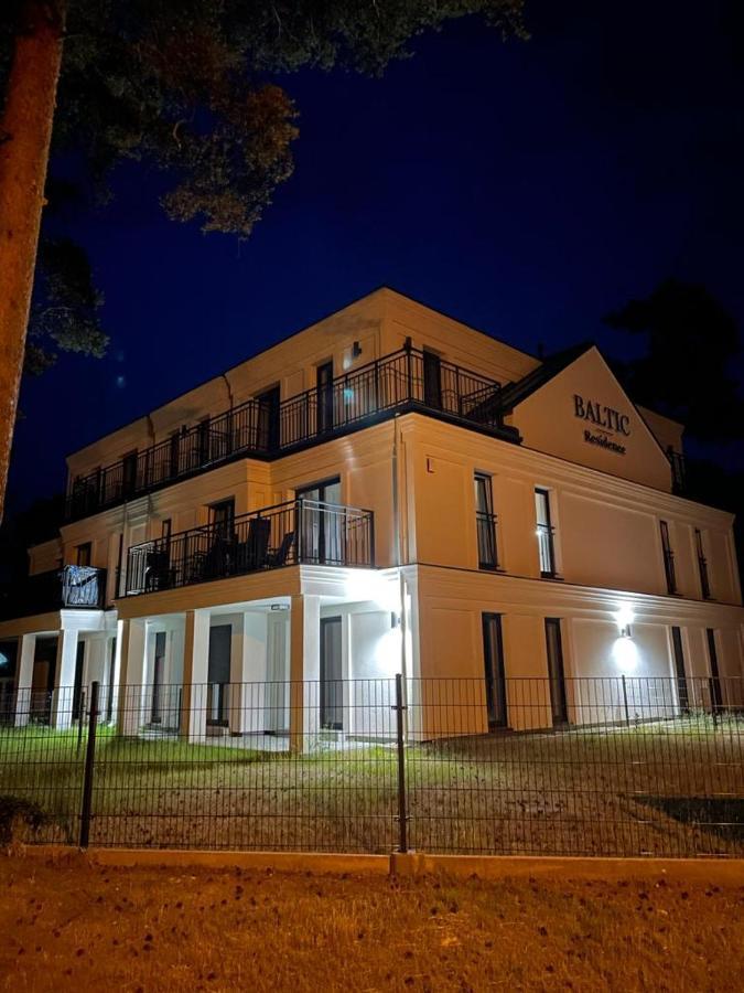 Green Apartment Baltic Residence Поберово Экстерьер фото
